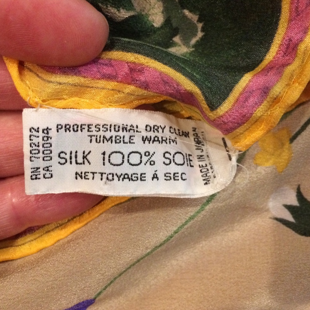 Gorgeous Vintage Liz Claiborne silk scarf- floral - Picture 7 of 7